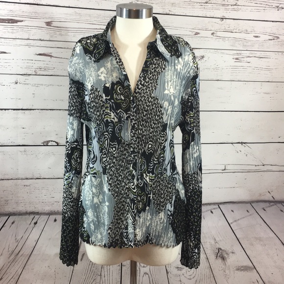 NICOLA Tops - ⚠️50% off Bundles!!!⚠️ NICOLA Button Up